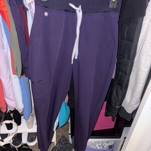 Women’s jogger scrub pants